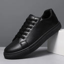 Foto de Tenis Urban Classic – Blanco y Negro